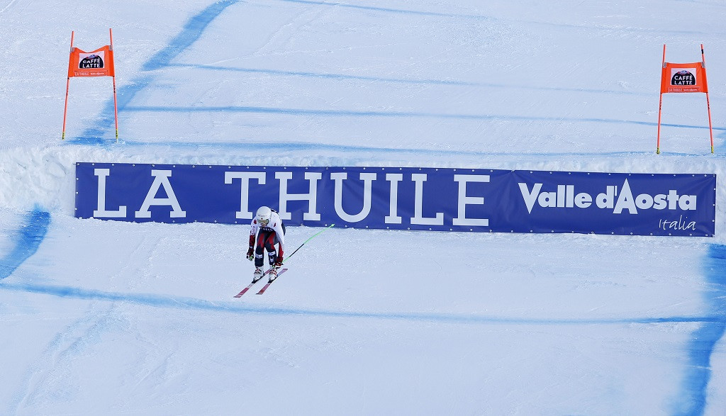 Larissa Yurkiw -Alpinist - Canada - Målgang World Cup utfor - La Thuile - Aosta - Italia