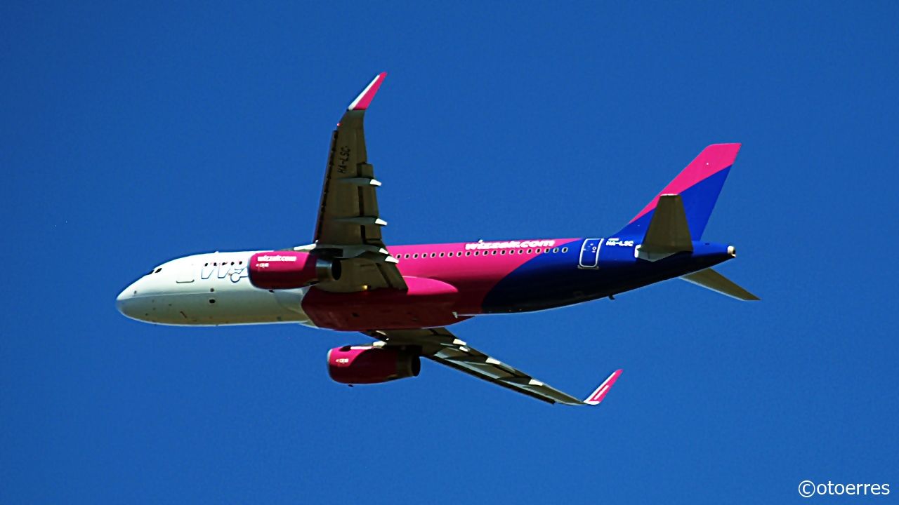 Airbus A 320 - Wizz Air - Stavanger lufthavn Sola