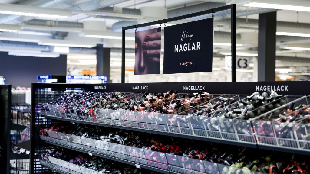 Kosmetikk - Butikkhylle - Gekås - Ullared - Sverige 