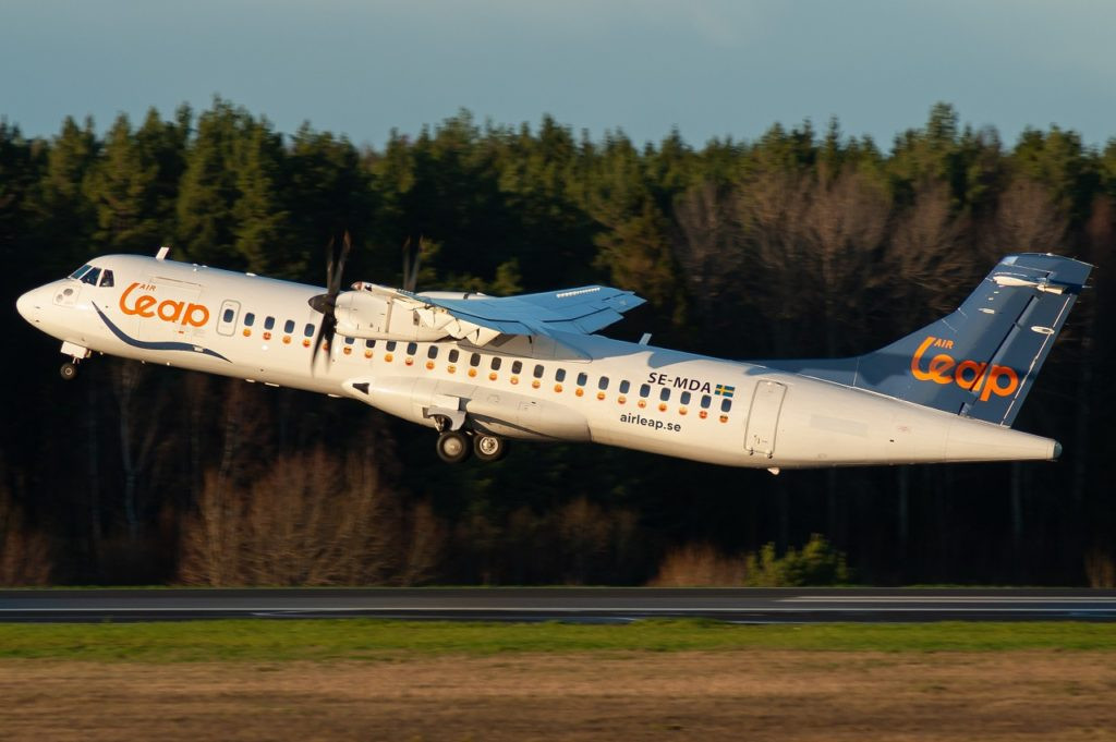 Air Leap - ATR 72-500 - Take Off