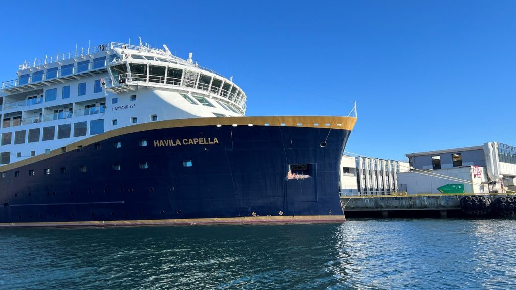 Havila Capella - Bergen Havn - April 2022 