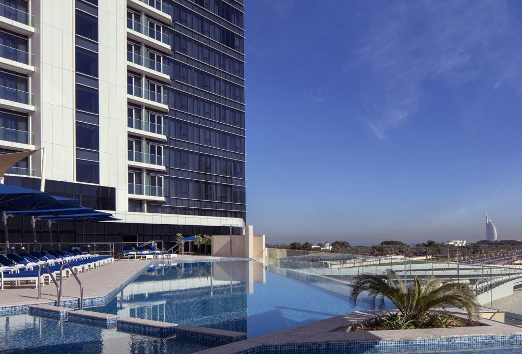 Pool - Avani Palm View Dubai Hotel & Suites - Dubai - Emiratene