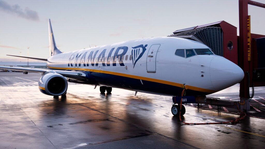 Boeing 737 - Ryanair - Stockholm Arlanda Airport 