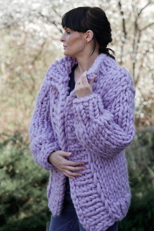 chunky-knit-alpaca-merino-wool-handmade-ultra-violet-lilac--sweater-cardigan-in-pastel-color-lilac-violet