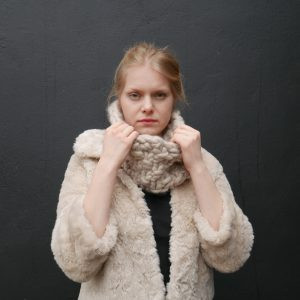 chunky-knit-merino-infinity-cowl-scarf-panapufa-luxurious-fashion-trends-2021
