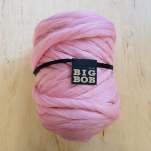 super-chunky-merino-yarn-extreme-arm-knitting-DIY-81