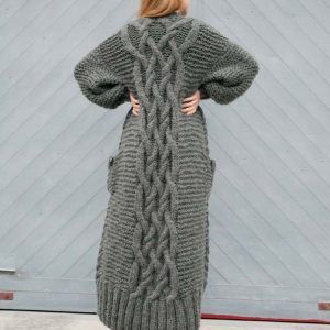 chunky-knit-sweater-oversize-bulky-wool-handknitted-alpaca-cardigan-coat-panapufa-luxurious-fashion-trends-wool-fetish-fricks-sustainable-slow-fashion-design