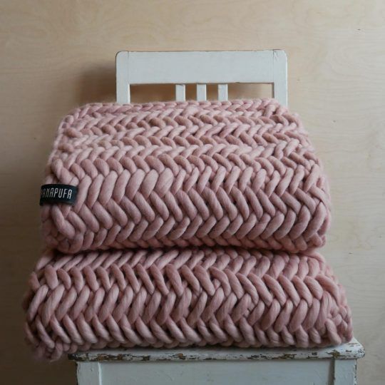 CHUNKY-knit-organic-merino-blanket-throw-christmas-unique-gift-panapufa-5