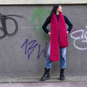 chunky-knit-handmade-big-yarn--merino-wool-snood-long-color-striped-winter-scarf-sustainable-fashion-trends-best-unique-christmas-gift