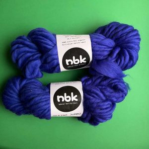 chunky-merino-handspun-wool-yarn-natural-fibers-jumbo-creative-diy-knit-kits-makers-patterns-for-chunky-sweaters-beanies-scarfs