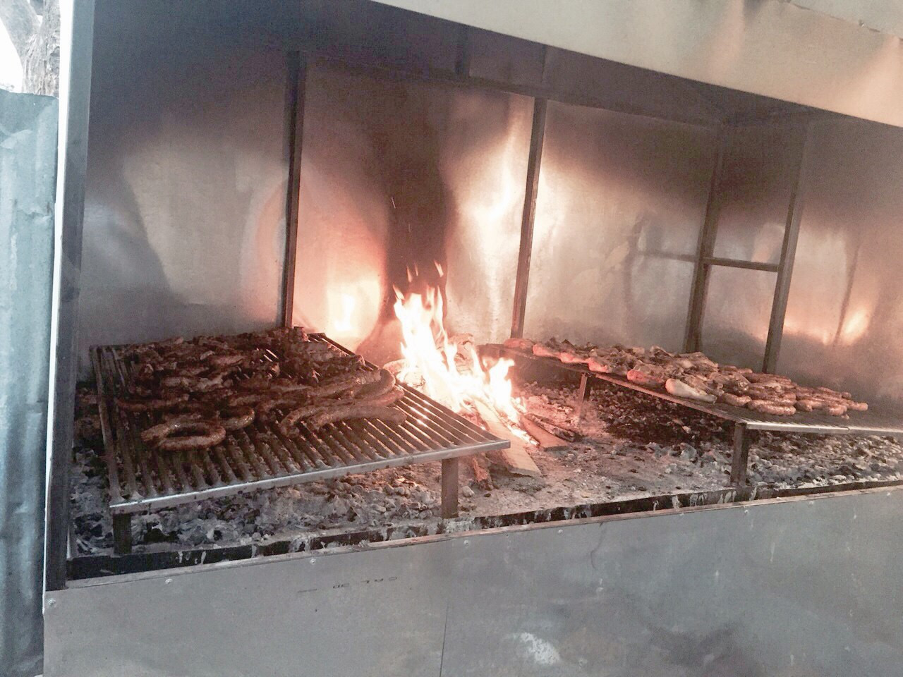 La parrilla de Uruguay y el fútbol tico se unen en Nicoya